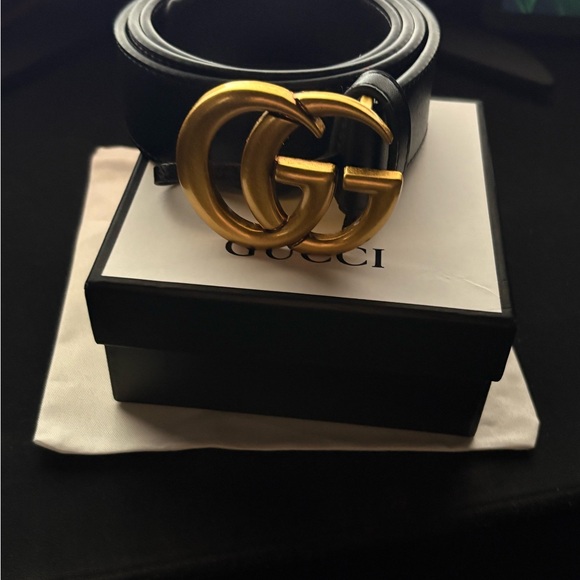 Gucci Black Belt with Gold GG Buckle - Picture 1 of 6